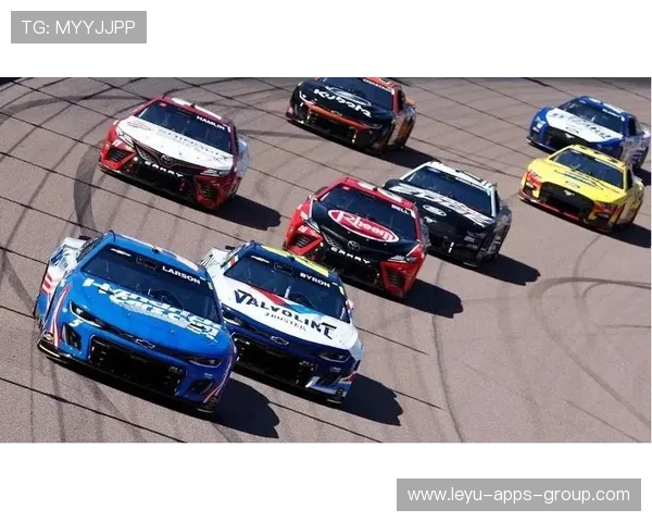 NASCAR车手终极对决，最后三秒逆转冠军